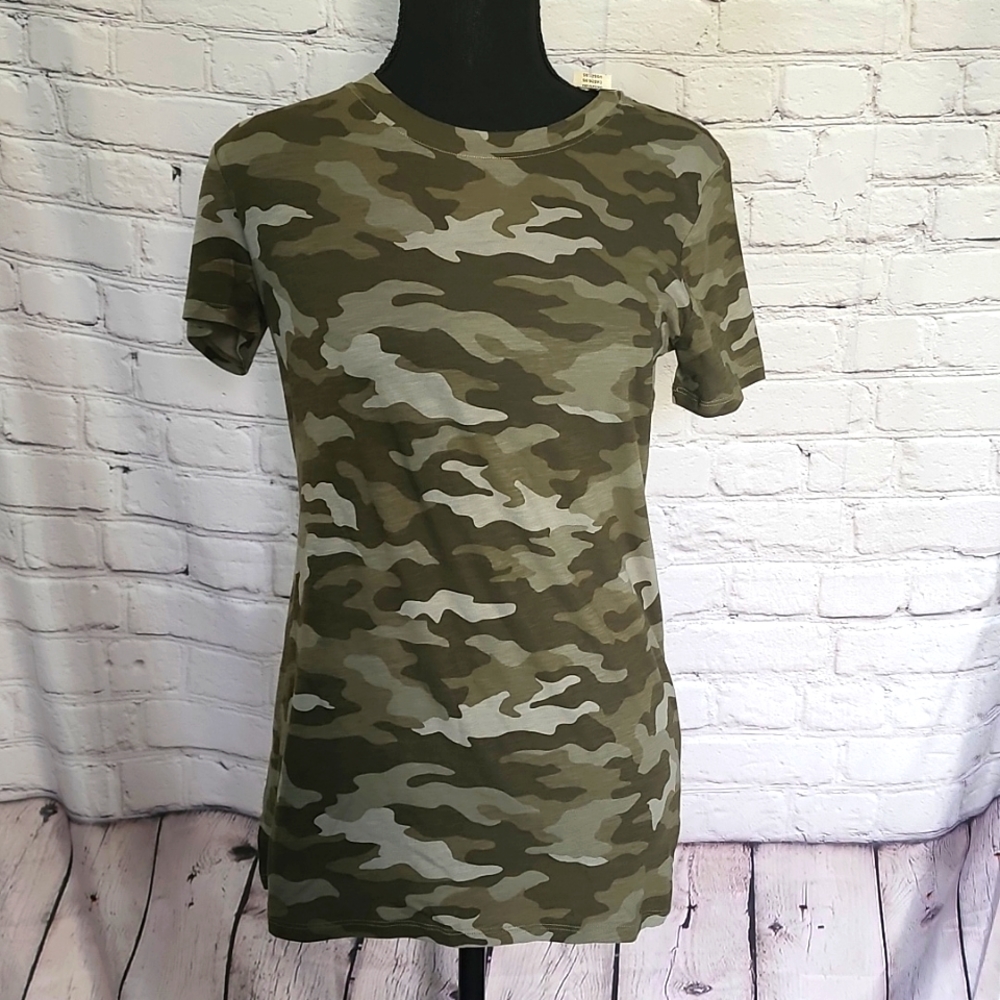 VS Pink Camo shirt
